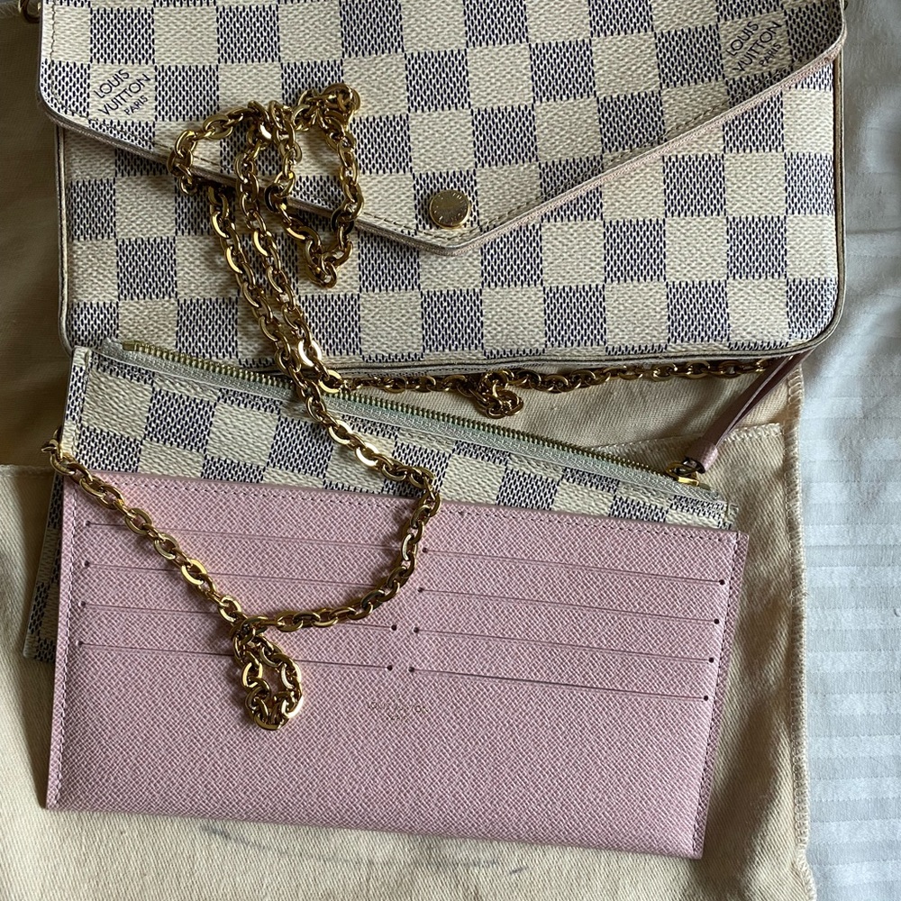 Great condition Louis Vuitton Felicie!